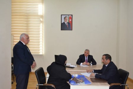İcra başçısı tərəfindən növbəti dəfə vətəndaşların müraciətləri dinlənilib