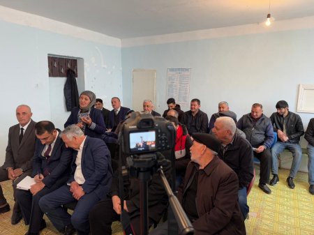 Laçın Rayon İcra Hakimiyyətinin başçısı Aqil Nəzərlinin növbəti görüşü-səyyar qəbulu Sabirabad rayonu ərazisində keçirildi. 14.03.2025