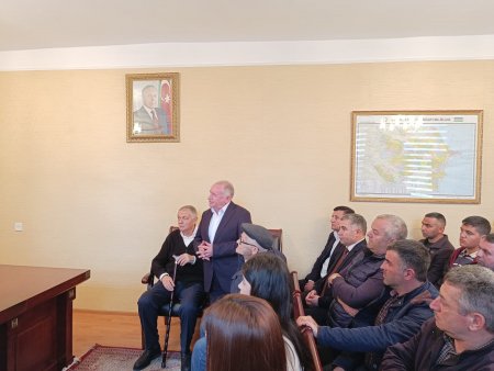 Laçın Rayon İcra Hakimiyyətinin başçısı Aqil Nəzərlinin növbəti görüşü-səyyar qəbulu Bakı şəhərinin Nərimanov rayonunda keçirildi. 19.03.2025