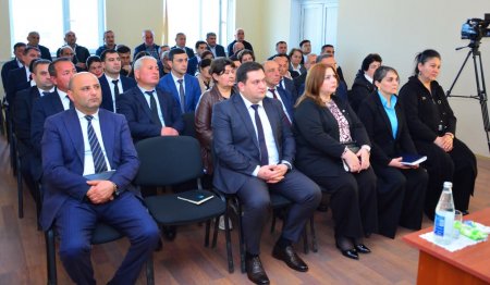 Seymur Orucov Düzqışlaq kəndində növbəti dəfə vətəndaşları dinləyib