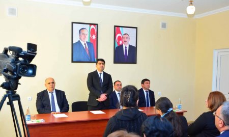 Seymur Orucov Düzqışlaq kəndində növbəti dəfə vətəndaşları dinləyib