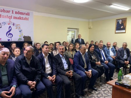 Laçın Rayon İcra Hakimiyyətinin başçısı Aqil Nəzərlinin növbəti görüşü-səyyar qəbulu Bakı şəhərinin Nizami rayonunda keçirildi. 03.04.2025