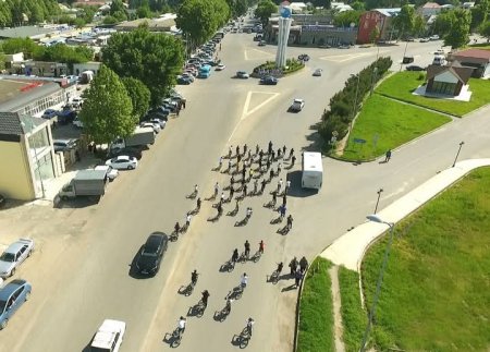 Bu il də Ağstafada Ümumilli Lider Heydər Əliyevin doğum gününə həsr olunmuş ənənəvi Veloyürüşə qoşulan ağstafalı yeniyetmə və gənclər yüksək fəallıq nümayiş etdiriblər
