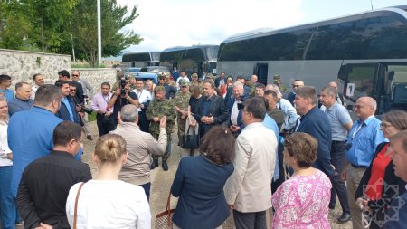 Xarici diplomatlar Şuşada - FOTO