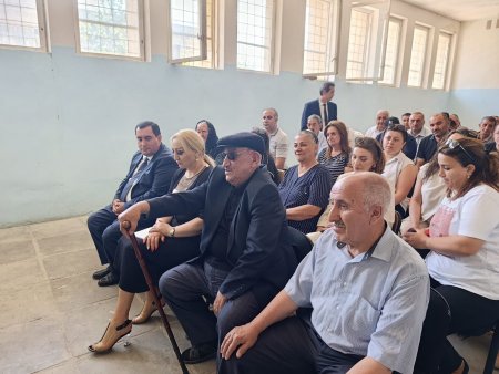 Laçın Rayon İcra Hakimiyyətinin başçısı Aqil Nəzərlinin növbəti görüşü-səyyar qəbulu Bakı şəhərinin Suraxanı rayonu ərazisində keçirildi. 25.06.2025