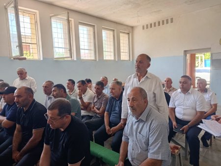 Laçın Rayon İcra Hakimiyyətinin başçısı Aqil Nəzərlinin növbəti görüşü-səyyar qəbulu Bakı şəhərinin Suraxanı rayonu ərazisində keçirildi. 25.06.2025