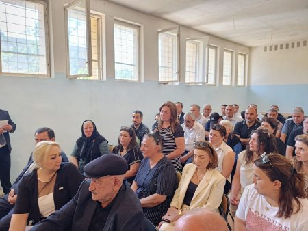 Laçın Rayon İcra Hakimiyyətinin başçısı Aqil Nəzərlinin növbəti görüşü-səyyar qəbulu Bakı şəhərinin Suraxanı rayonu ərazisində keçirildi. 25.06.2025