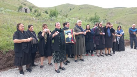 Üç şəhid Kəlbəcərdə dəfn olundu - GÖRÜNTÜLƏR