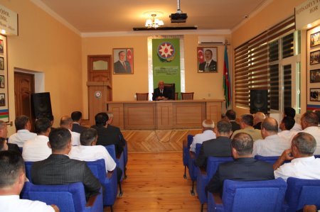 Laçın Rayon İcra Hakimiyyətində cari məsələlərə və qarşıda duran vəzifələrə həsr edilmiş müşavirə keçirilmişdir. 09.07.2025