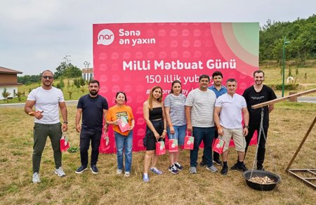 “Nar” milli mətbuatın 150 illiyini media nümayəndələri ilə qeyd edib