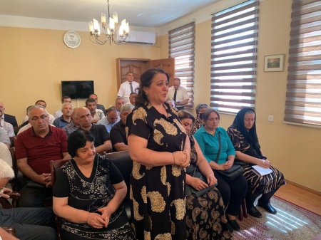 Laçın Rayon İcra Hakimiyyətinin başçısı Aqil Nəzərlinin növbəti görüşü-səyyar qəbulu Bakı şəhərinin Nərimanov rayonunda keçirildi. 18.08.2025