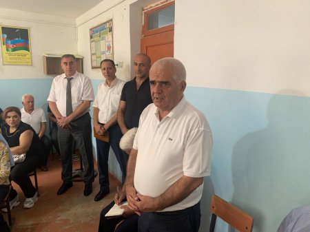 Laçın Rayon İcra Hakimiyyətinin başçısı Aqil Nəzərlinin növbəti görüşü-səyyar qəbulu Abşeron rayonunun Ceyranbatan qəsəbəsi ərazisində keçirildi. 05.09.2025