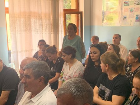 Laçın Rayon İcra Hakimiyyətinin başçısı Aqil Nəzərlinin növbəti görüşü-səyyar qəbulu Abşeron rayonunun Ceyranbatan qəsəbəsi ərazisində keçirildi. 05.09.2025