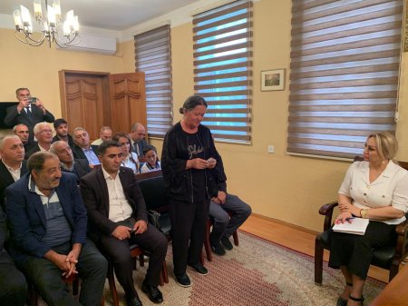 Laçın Rayon İcra Hakimiyyətinin başçısı Aqil Nəzərlinin növbəti görüşü-səyyar qəbulu Bakı şəhərinin Nərimanov rayonunda keçirildi. 19.09.2025