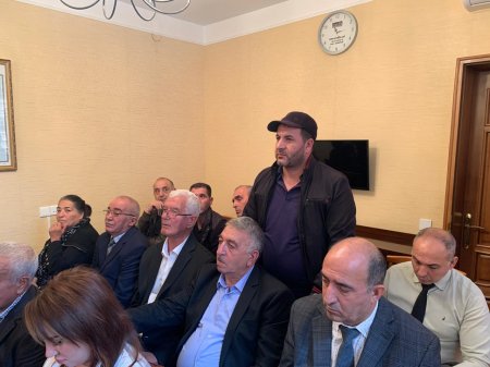 Laçın Rayon İcra Hakimiyyətinin başçısı Aqil Nəzərlinin növbəti görüşü-səyyar qəbulu Bakı şəhərinin Nərimanov rayonunda keçirildi. 19.09.2025