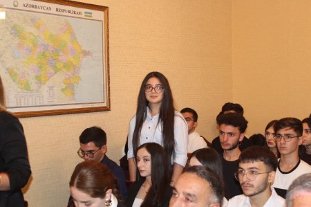 Laçın rayonu üzrə yüksək balla ali təhsil müəssisələrinə qəbul olan tələbələrlə görüş keçirilmişdir.