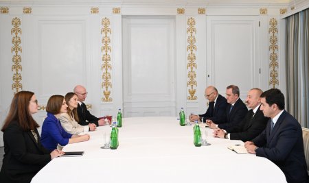 İlham Əliyev Moldova Prezidenti ilə görüşdü