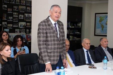 “Ronahi” Kürd Mədəniyyət Mərkəzinin yaranmasının 35 illiyinə həsr olunan tədbir keçirilib. 