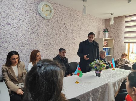 8 Noyabr - Zəfər Gününün beşinci ildönümü ilə bağlı Laçın Rayon İcra Hakimiyyəti başçısının Mişni kənd inzibati ərazi dairəsi üzrə nümayəndəliyi tərəfindən dəyirmi masa təşkil edilmişdir. 