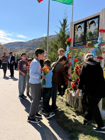 Laçın Rayon İcra Hakimiyyəti başçısının Zabux kənd inzibati ərazi dairəsi üzrə namizədliyinin təşkilatçılığı ilə işğaldan azad olunmuş Zabux kəndində 8 noyabr "Zəfər Günü"nün 5-ci il dönümü münasibətilə tədbirlər keçilirmişdir.