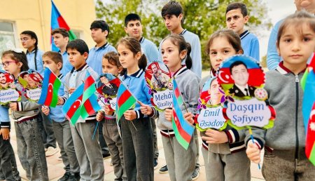 Səngəçalda yerləşən 222 nömrəli məktəbdə Zəfər Gününün 5 illiyi qeyd olunub