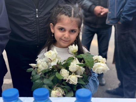 Yeni köç karvanı Ağalı kəndində  - FOTO