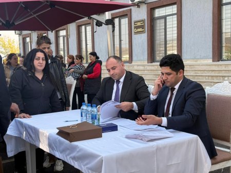 Yeni köç karvanı Ağalı kəndində  - FOTO