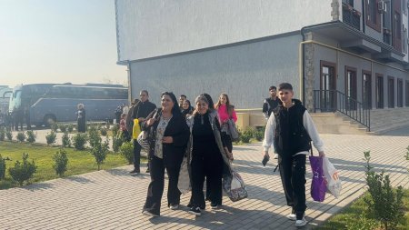 Yeni köç karvanı Ağalı kəndində  - FOTO