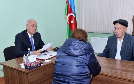 Zakir Fərəcov növbəti səyyar qəbul keçirdi