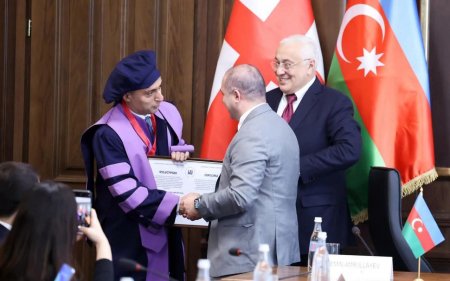 Emin Əmrullayev fəxri doktor oldu - FOTO