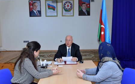 Zakir Fərəcov sakinlərlə görüşdü, tapşırıqlar verdi – FOTO