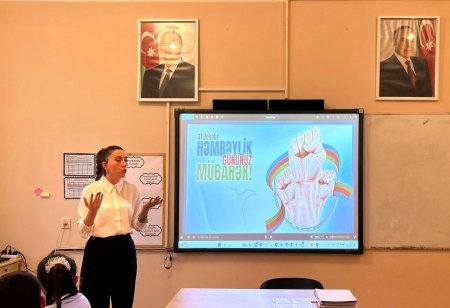 Qaradağda Dünya Azərbaycanlılarının Həmrəylik Gününə həsr olunmuş nümunəvi tədbir keçirilib Qaradağda Dünya Azərbaycanlılarının Həmrəylik Gününə həsr olunmuş nümunəvi tədbir keçirilib