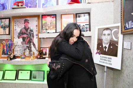 Leyla Əliyeva Vətən Müharibəsi Qəhrəmanının ailəsini ziyarət etdi - Fotolar