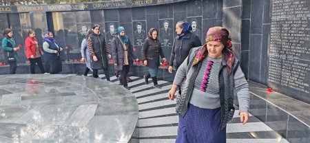 "Xocalı soyqırımının" qurbanlarının xatirəsini ehtiramla yad etmişlər