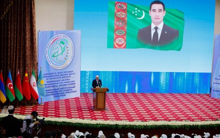 Nazir müavini Türkmənistanda beynəlxalq olimpiadanın açılışında