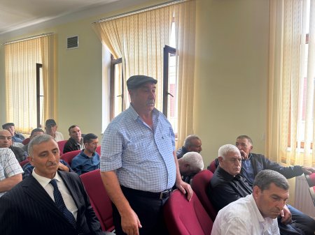 Laçın Rayon İcra Hakimiyyətinin başçısı Aqil Nəzərlinin növbəti görüşü-səyyar qəbulu Abşeron rayonunda keçirildi. 25.05.2026