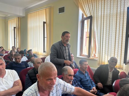Laçın Rayon İcra Hakimiyyətinin başçısı Aqil Nəzərlinin növbəti görüşü-səyyar qəbulu Abşeron rayonunda keçirildi. 25.05.2026