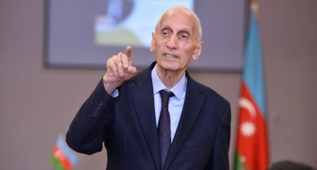 Torpaq ona səcdə edən varsa - Vətəndir!