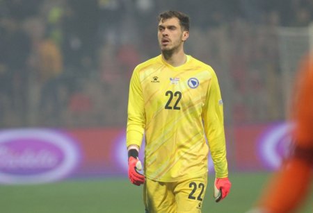 “Qarabağ” yeni qapıçı aldı