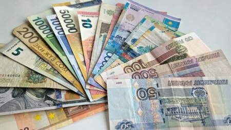 Valyuta bazarında son vəziyyət: avro gerilədi...