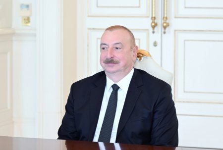 İlham Əliyev Britaniyanın yeni Baş nazirini təbrik etdi