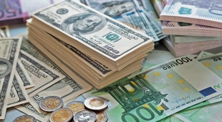 Rəsmi məzənnələr açıqlandı: avro bahalaşdı, dollar isə...